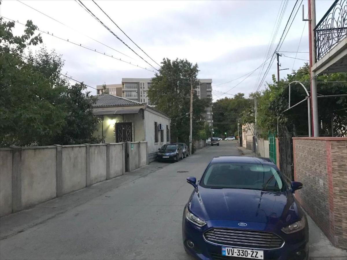 Wooden Museum Hotel Kutaisi Exterior photo